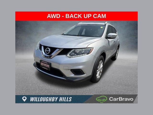 2015 Nissan Rogue SV AWD photo