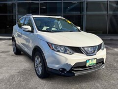 2018 Nissan Rogue Sport SV AWD photo
