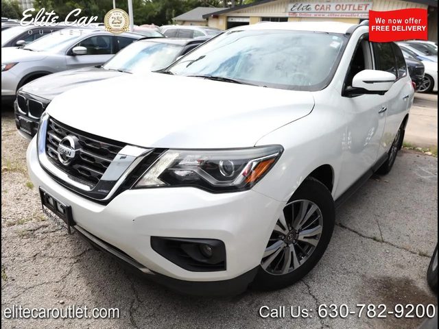 2017 Nissan Pathfinder SL FWD photo