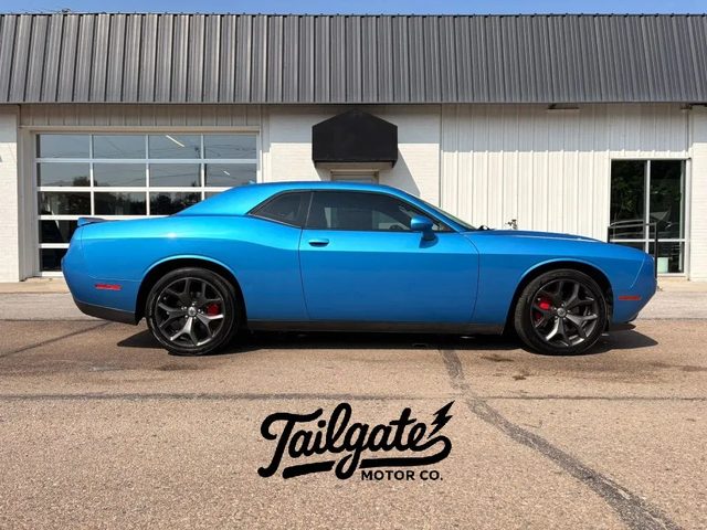 2018 Dodge Challenger SXT Plus RWD photo