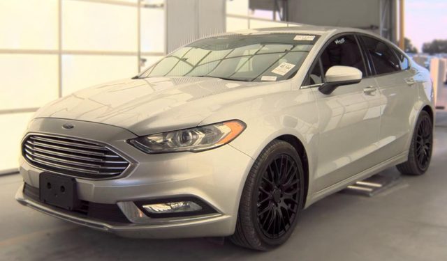 2018 Ford Fusion SE FWD photo