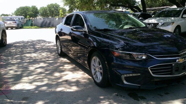 2018 Chevrolet Malibu LT FWD photo
