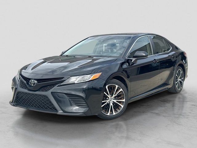 2018 Toyota Camry SE FWD photo