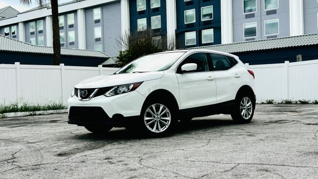 2018 Nissan Rogue Sport S FWD photo