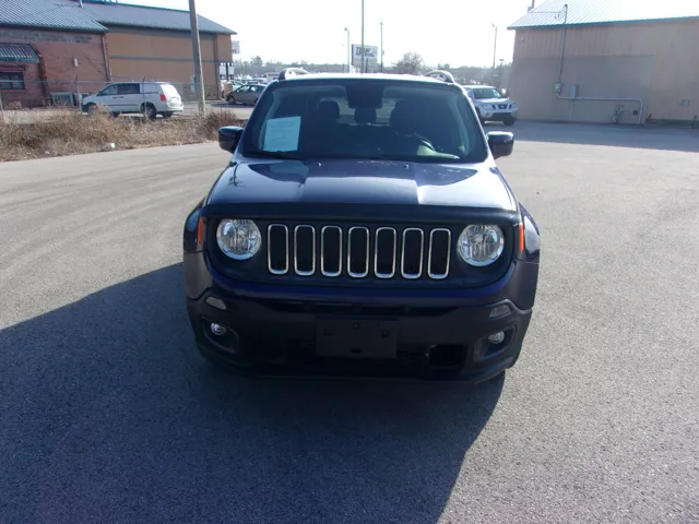 2018 Jeep Renegade Latitude 4WD photo
