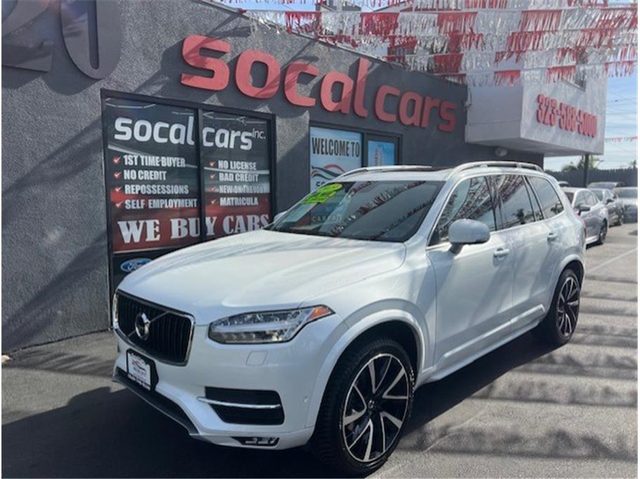 2019 Volvo XC90 Momentum AWD photo