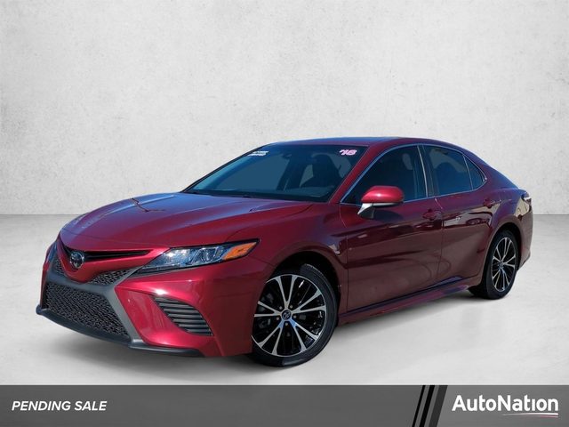 2018 Toyota Camry SE FWD photo