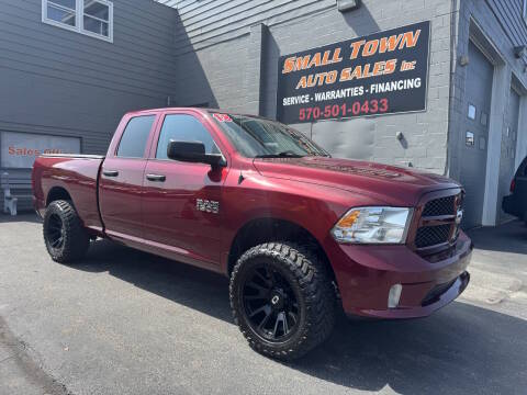 2018 Ram 1500 Express 4WD photo