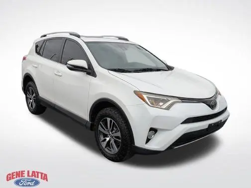 2018 Toyota RAV4 XLE AWD photo