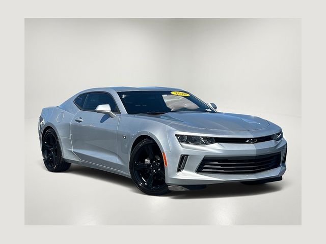 2018 Chevrolet Camaro 1LT RWD photo