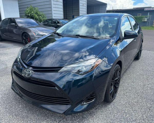 2019 Toyota Corolla LE FWD photo