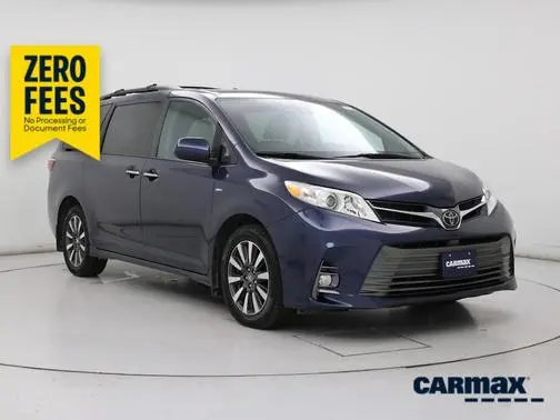 2018 Toyota Sienna XLE Premium AWD photo