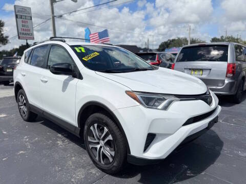 2017 Toyota RAV4 LE AWD photo