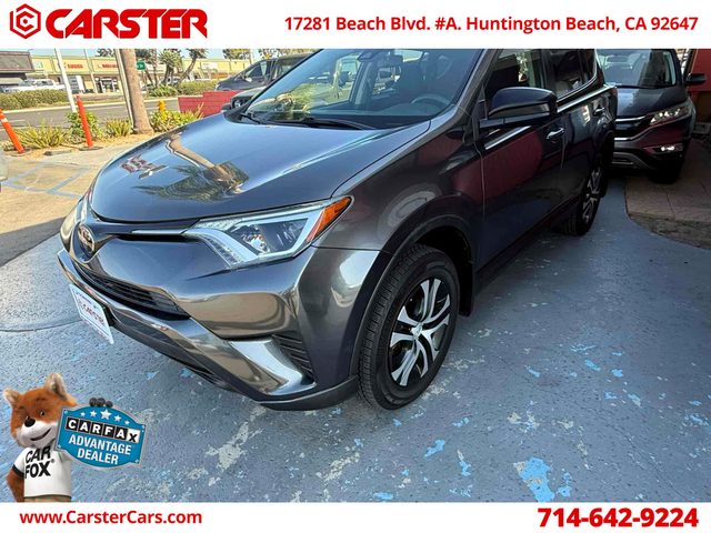 2018 Toyota RAV4 LE FWD photo