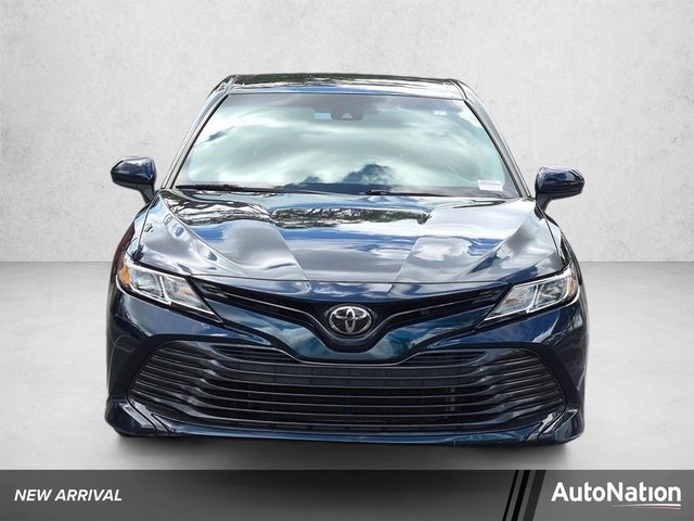 2018 Toyota Camry LE FWD photo