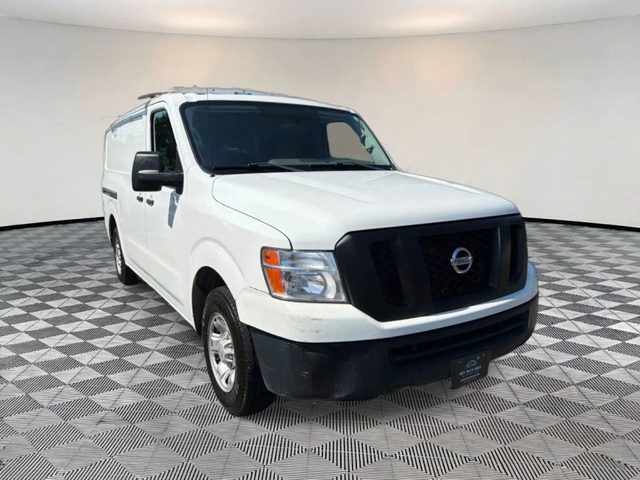 2018 Nissan NV Cargo SV RWD photo