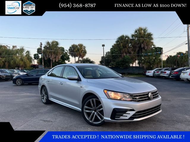 2018 Volkswagen Passat R-Line FWD photo