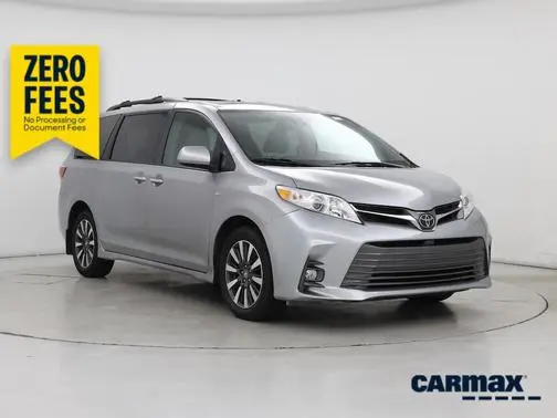 2018 Toyota Sienna XLE Premium AWD photo