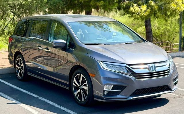 2019 Honda Odyssey Elite FWD photo