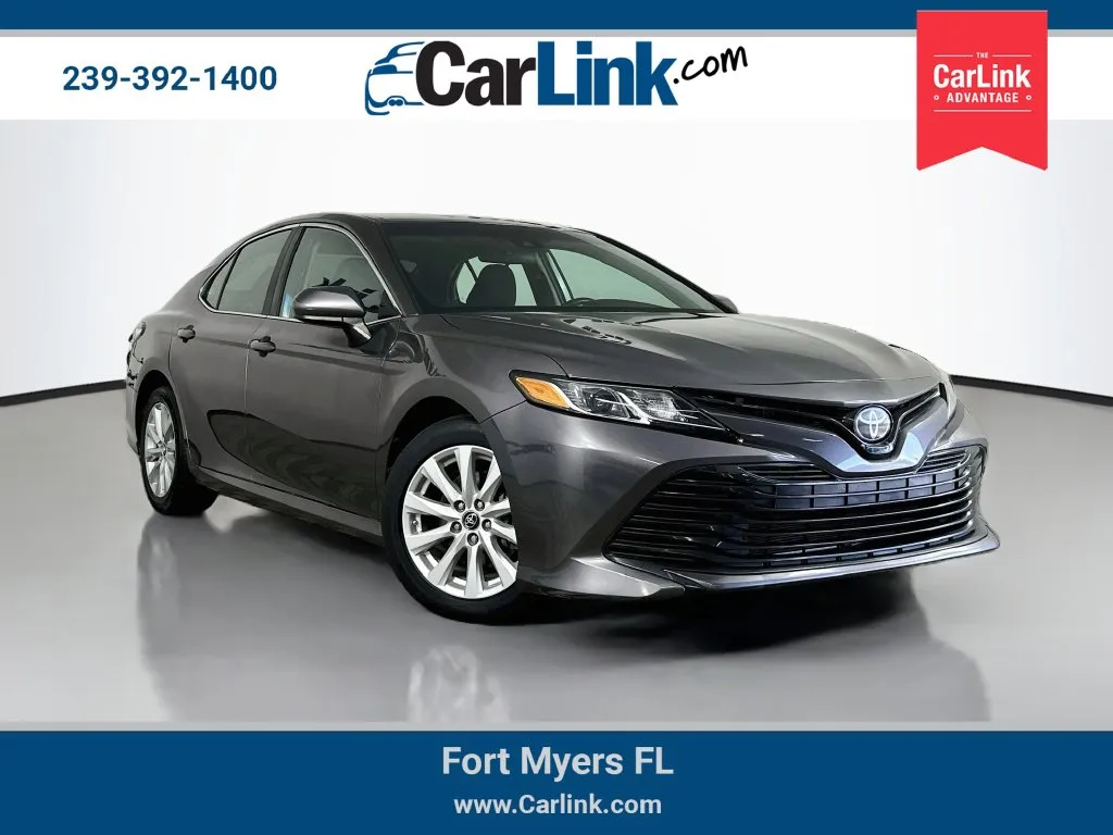 2018 Toyota Camry LE FWD photo