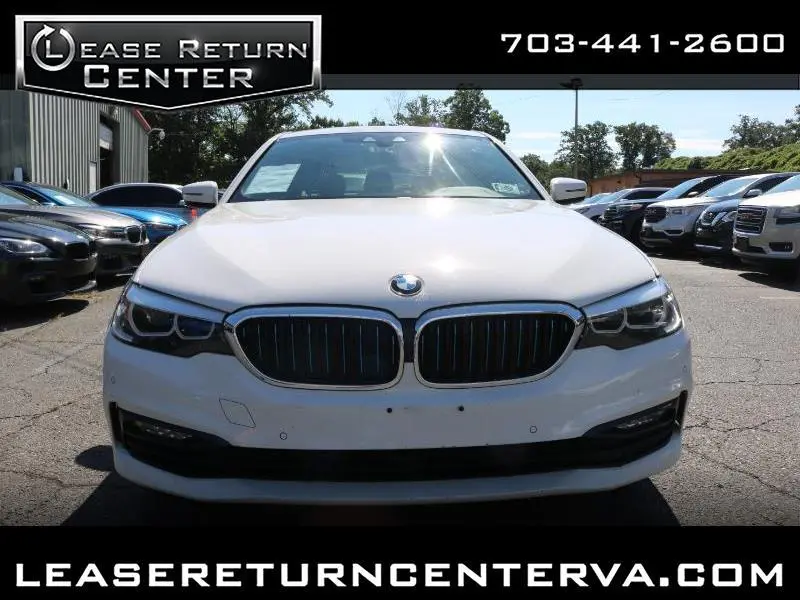 2018 BMW 5 Series 530e iPerformance RWD photo