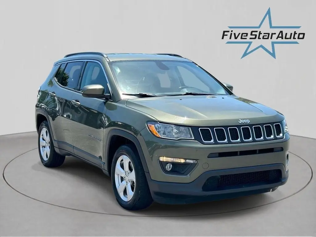 2018 Jeep Compass Latitude FWD photo