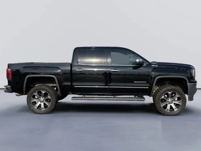 2018 GMC Sierra 1500 SLT 4WD photo