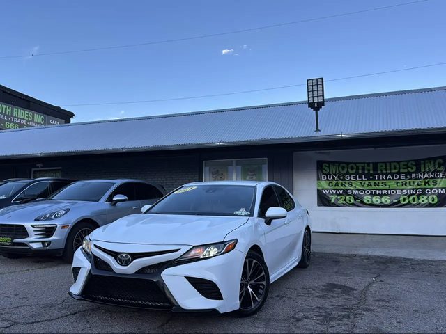 2018 Toyota Camry SE FWD photo