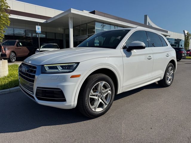 2018 Audi Q5 Tech Premium Plus AWD photo