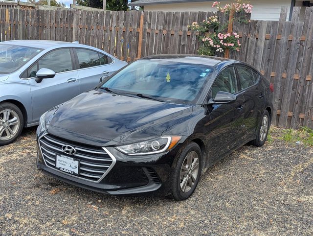 2018 Hyundai Elantra SEL FWD photo