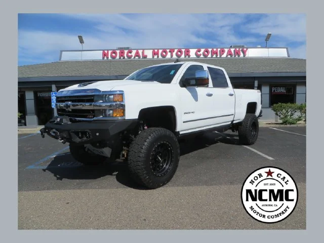 2019 Chevrolet Silverado 2500HD LTZ 4WD photo
