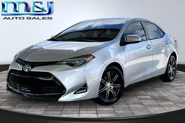 2019 Toyota Corolla LE FWD photo