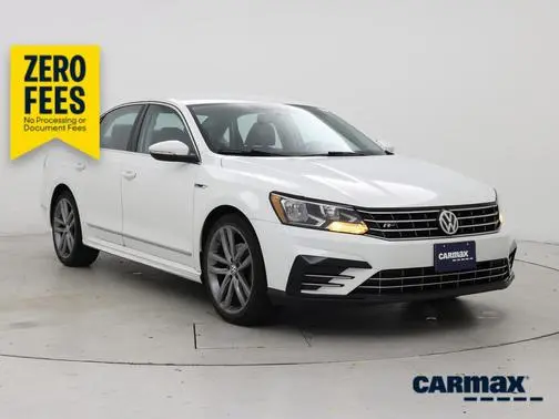 2017 Volkswagen Passat R-Line w/Comfort Pkg FWD photo