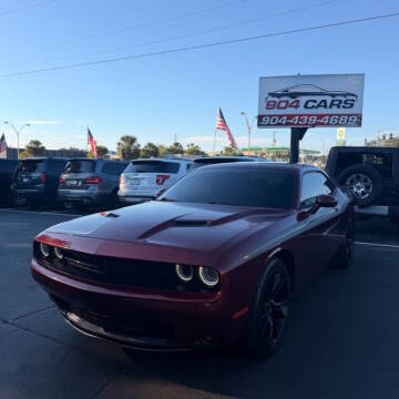2018 Dodge Challenger SXT Plus RWD photo