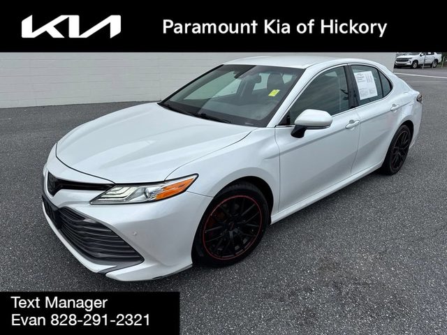 2018 Toyota Camry XLE FWD photo