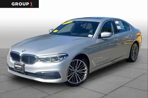 2017 BMW 5 Series 530i xDrive AWD photo