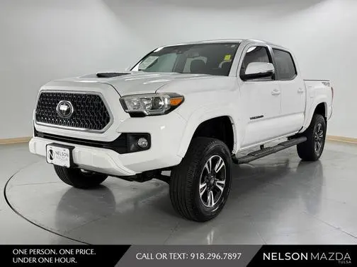 2018 Toyota Tacoma TRD Sport 4WD photo