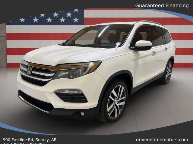 2018 Honda Pilot Touring FWD photo