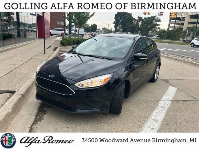 2016 Ford Focus SE FWD photo