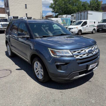 2018 Ford Explorer XLT 4WD photo