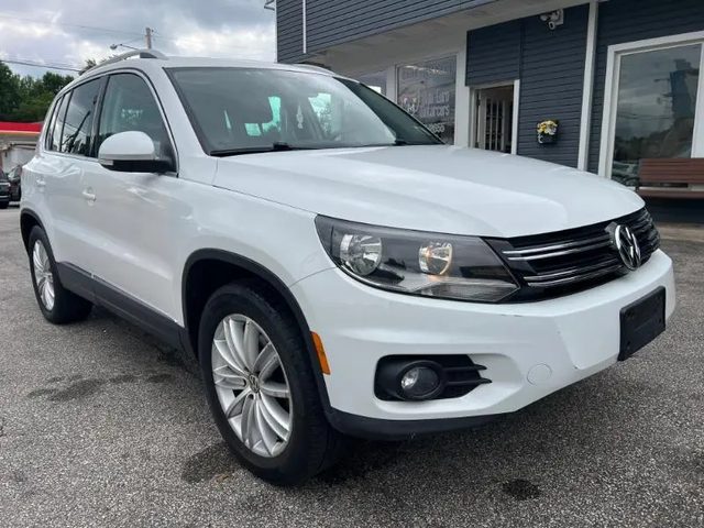 2015 Volkswagen Tiguan SEL AWD photo