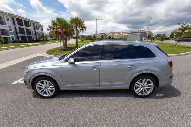 2018 Audi Q7 Prestige AWD photo