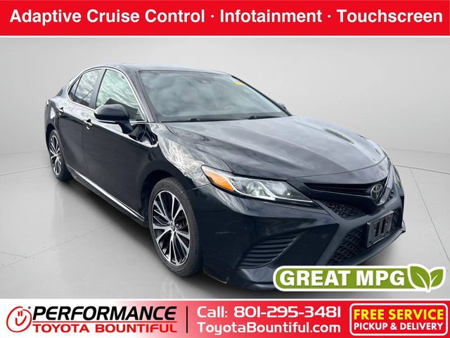 2018 Toyota Camry SE FWD photo