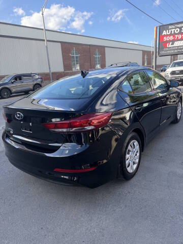 2018 Hyundai Elantra SE FWD photo
