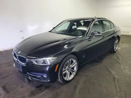 2018 BMW 3 Series 330e iPerformance RWD photo