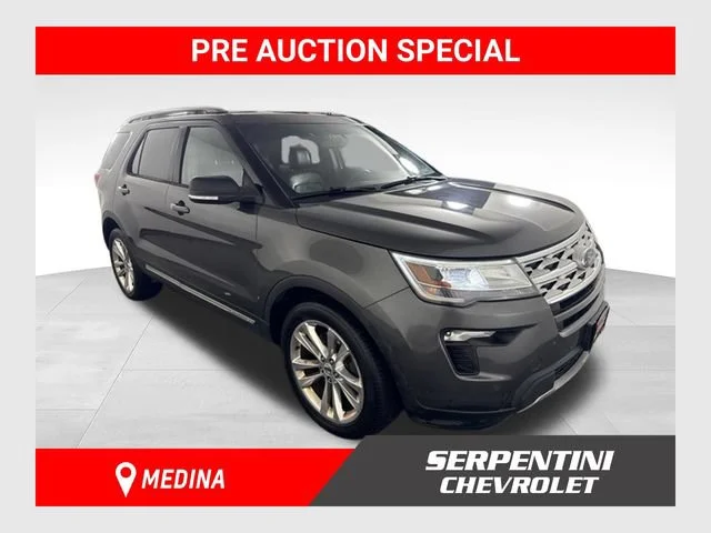 2018 Ford Explorer XLT 4WD photo
