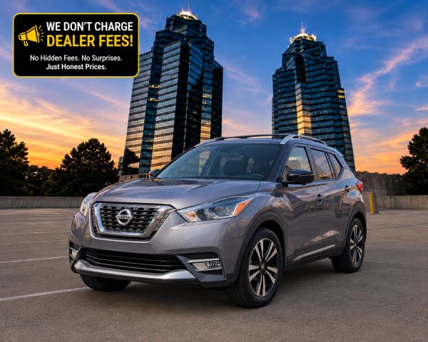 2018 Nissan Kicks SR FWD photo