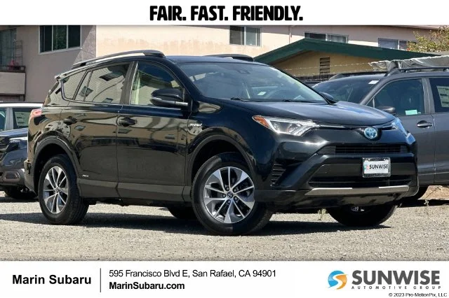 2018 Toyota RAV4 Hybrid LE AWD photo
