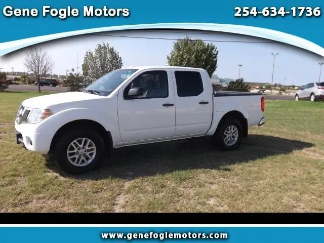 2017 Nissan Frontier SV V6 4WD photo