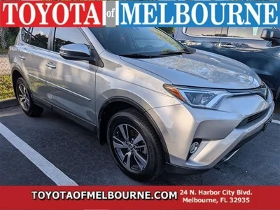 2018 Toyota RAV4 XLE FWD photo